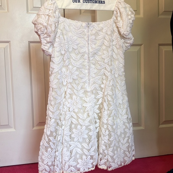 SALE price today !!! Beautiful party dress. - Picture 3 of 11